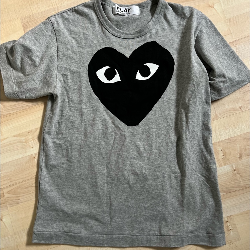 COMME des GARÇONS T-Shirt - Medium